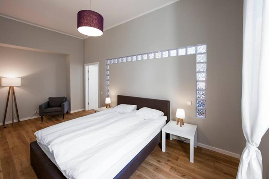 Modern & Spacious 80M2 Apartment In Riga Old Town Zewnętrze zdjęcie