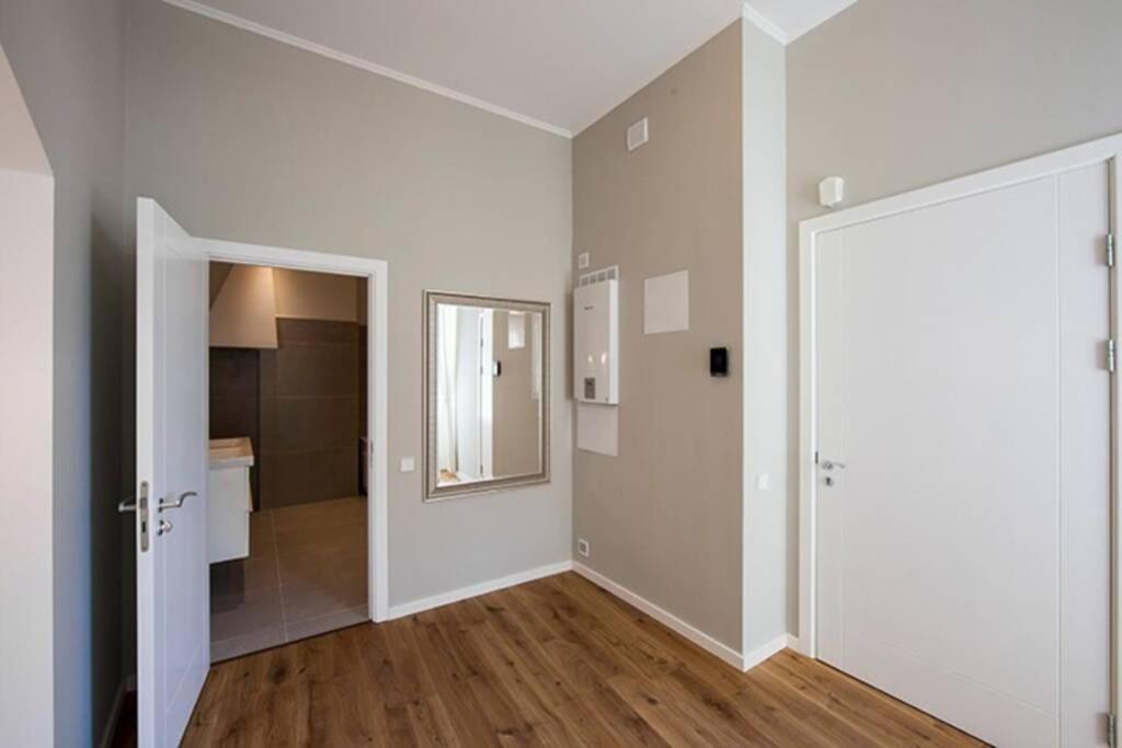 Modern & Spacious 80M2 Apartment In Riga Old Town Zewnętrze zdjęcie