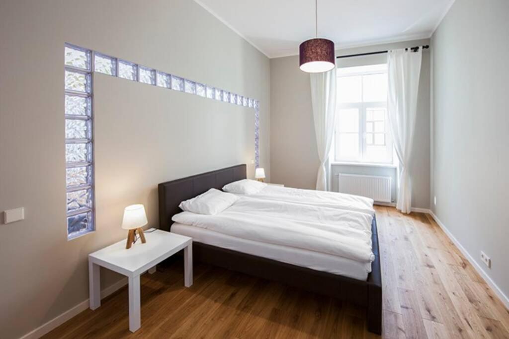 Modern & Spacious 80M2 Apartment In Riga Old Town Zewnętrze zdjęcie